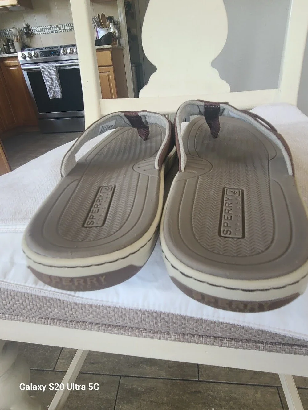 Sperry Men's Baitfish Thong Flip Flop Sandals  Size 9
